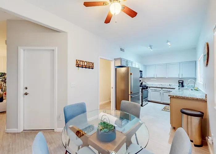 Tempe's Treasure Holiday home